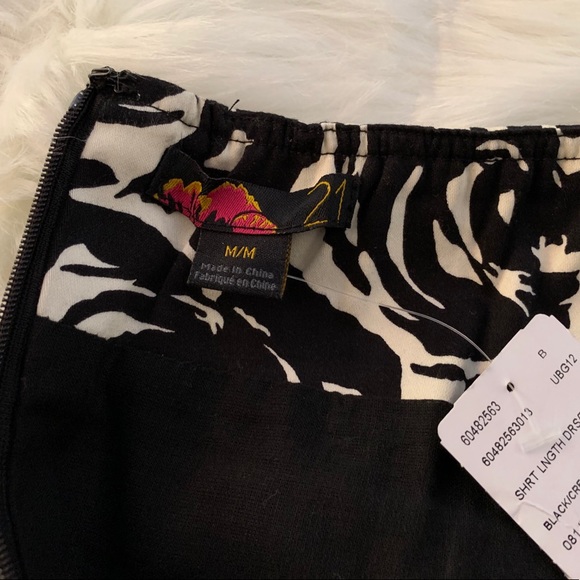 Forever 21 Sweetheart Neckline Dress - Picture 3 of 3